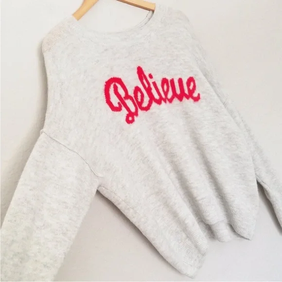 CeCe Believe Script
Graphic Long-Sleeve Cozy Pullover Sweater M Light
Grey $69 - Picture 13 of 14